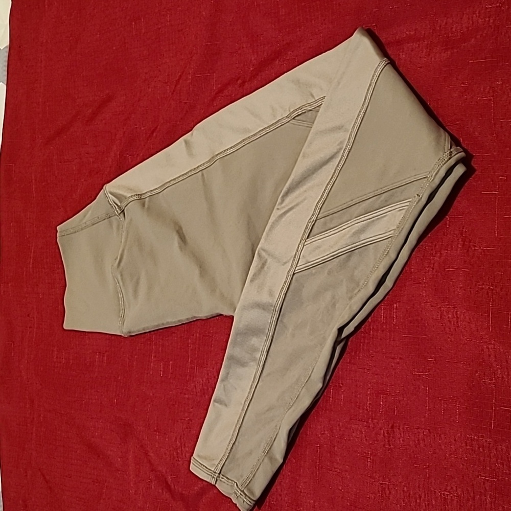 💥💥💥 HOT SALE Alo Active Pants Size Small Color Tan